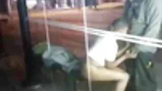 Un oncle capricieux perce la bouche et la chatte d'Eve Laurence film porno amateur gratuit français dans les montagnes enneigées
