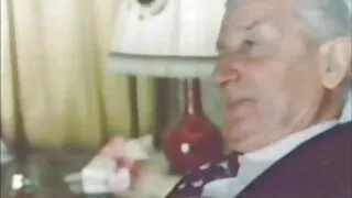 Brune pâle avec des nattes et de gros seins aime porno amateur gratuit français caresser sa chatte avec un jouet