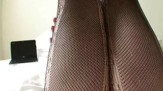 Arfican xxx francais amateur babe aux gros seins naturels frotte sa chatte humide devant la caméra
