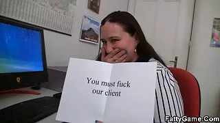 Salope asiatique tempérée chaude azusa video porno gratuit amateur isshiki avale une bite savoureuse ardemment