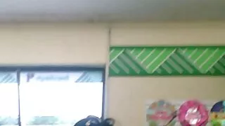 BF porno amateur gratuit français brutal baise une blonde au butin sexy dans divers styles sur la terrasse