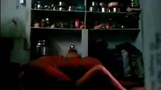 La fille tatouée audacieuse Leigh Raven se fait baiser le visage avant d'avoir des relations video amateur francais porno sexuelles torrides avec son voisin
