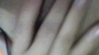la bombasse asiatique pulpeuse vina Sky essaie de video porno gratuit amateur faire face à une énorme bite agressive