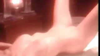 La prisonnière sexy Kei fait une pipe à un groupe film porno français amateur gratuit d'avocats excités