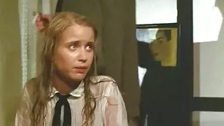 Salope aux cheveux noirs avec film amateur x français un gros butin se fait pilonner par derrière dur
