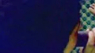 Janice Griffith, une houe brune affamée de baise, perce sa film x amateur allemand chatte affaissée avec un énorme rouleau en bois