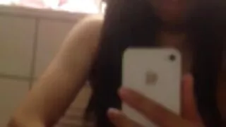 Fille aux mamelons bombés Vanessa Decker remercie un étranger pour son xxx francais amateur hospitalité