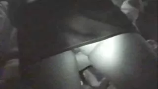 La salope japonaise film amateur francais x aux cheveux bruns Tomoe Hinatsu se fait abuser par deux mecs