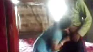 Un mec agressif film x amateur francais baise le trou anal et la grotte de la chatte de la prostituée avide de sexe Jessica Lincoln