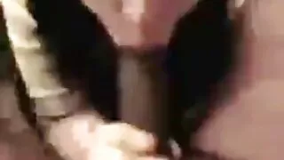 Une étudiante excitée en collants déchirés Lola Fae se fait baiser par un professeur excité film porno français amateur