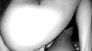 Une video amateur francais porno pom-pom girl brune au visage frais fait une pipe avant de se faire baiser en missionnaire