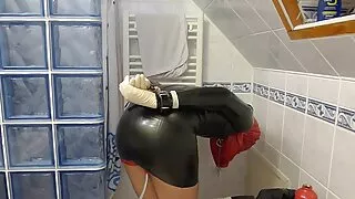 Fête de chambre film porno amateur français impressionnante avec l'entraînement de forage de chatte torride de la tête blonde torride